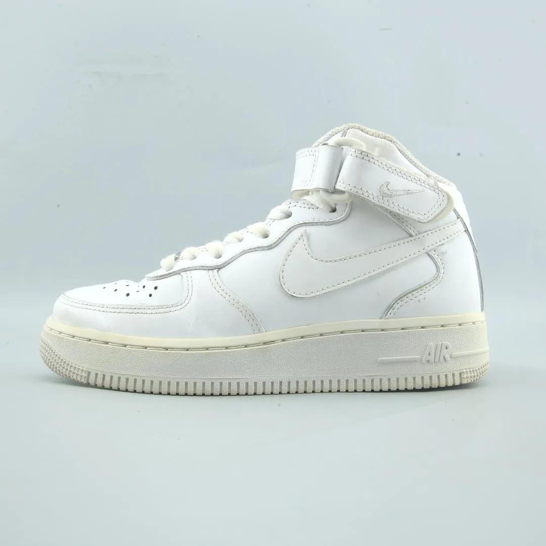 NIKE AIR FORCE 1 MID 07 Slip Resistant Outsole Cushioned Midsole