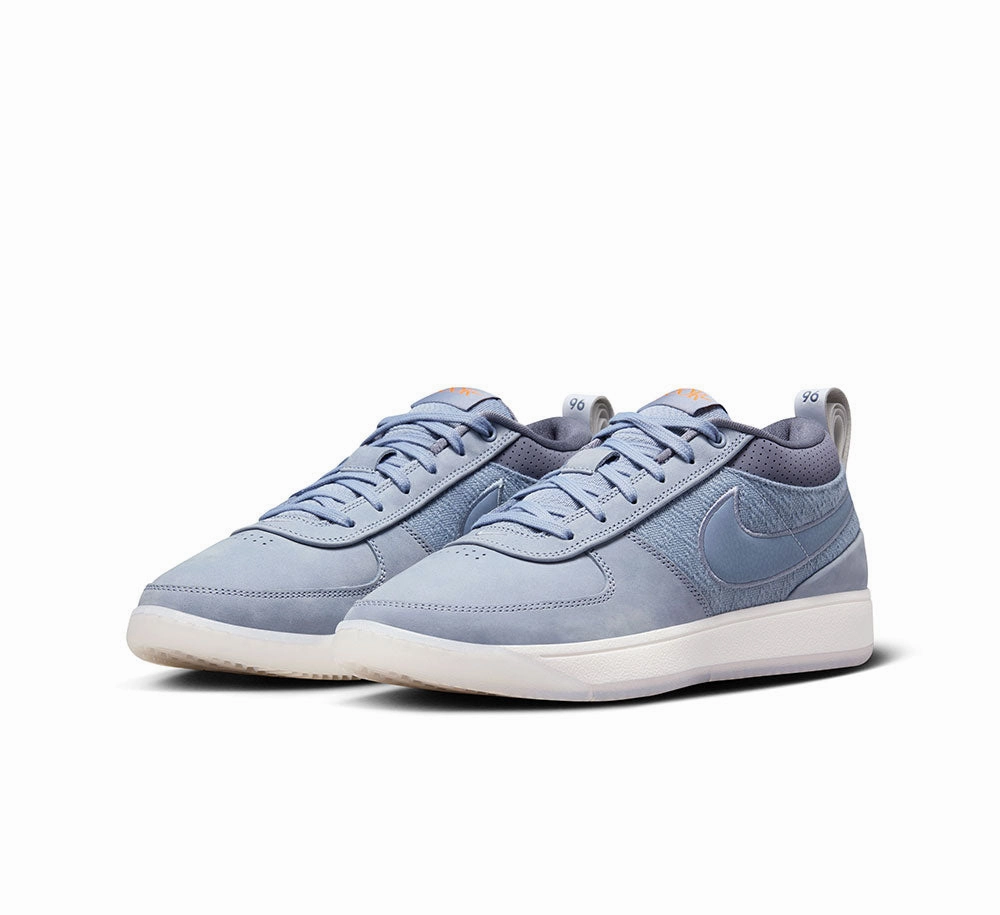 Heat Hike Long Miles Book 1