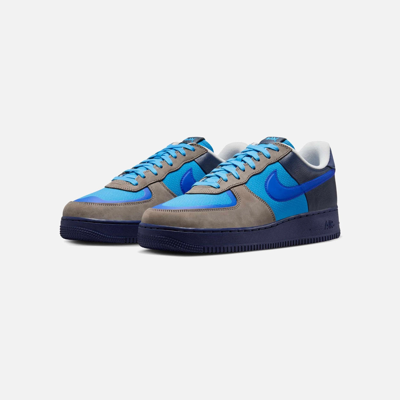 Air Force 1 Low SP x Stash Stylish Minimal