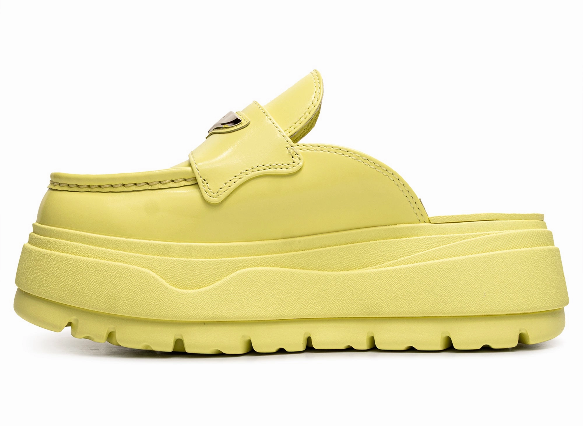 Timeless Form Sporty Edge Women's Air Jordan Mule