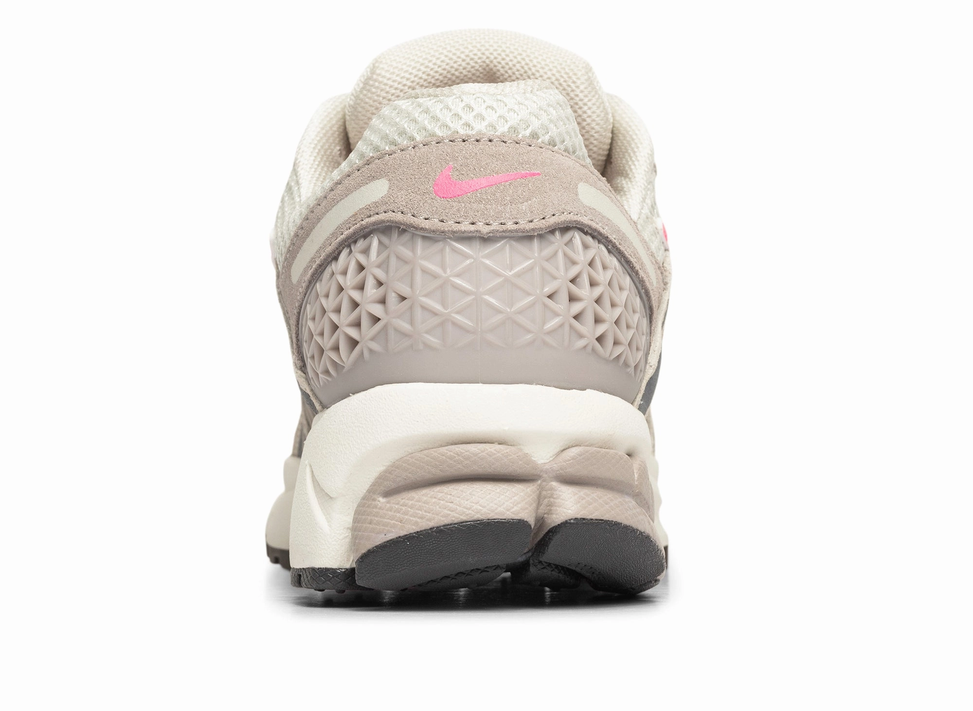 Universal Style Women's Nike Zoom Vomero 5