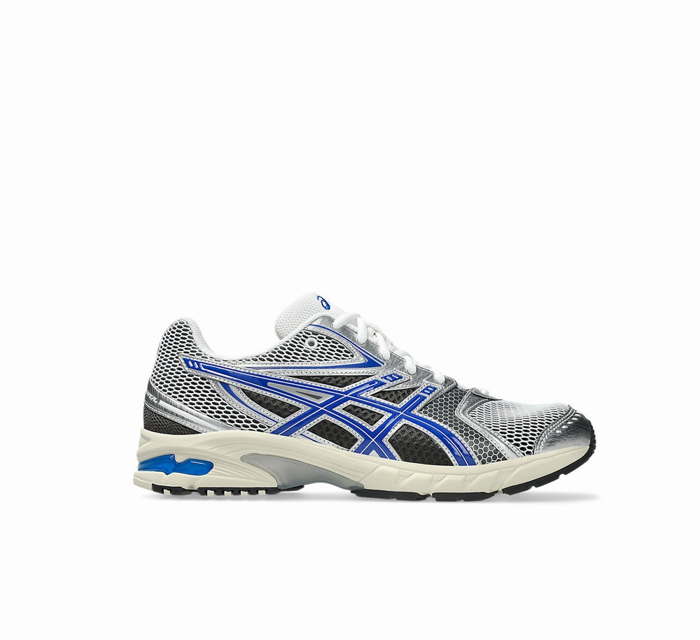 Travel Essential Gel-DS Trainer 14